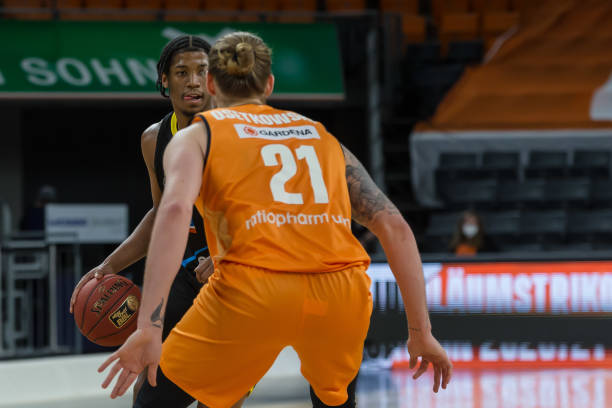 出了极强的 出了极强的