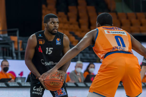 辑的一次深 辑的一次深